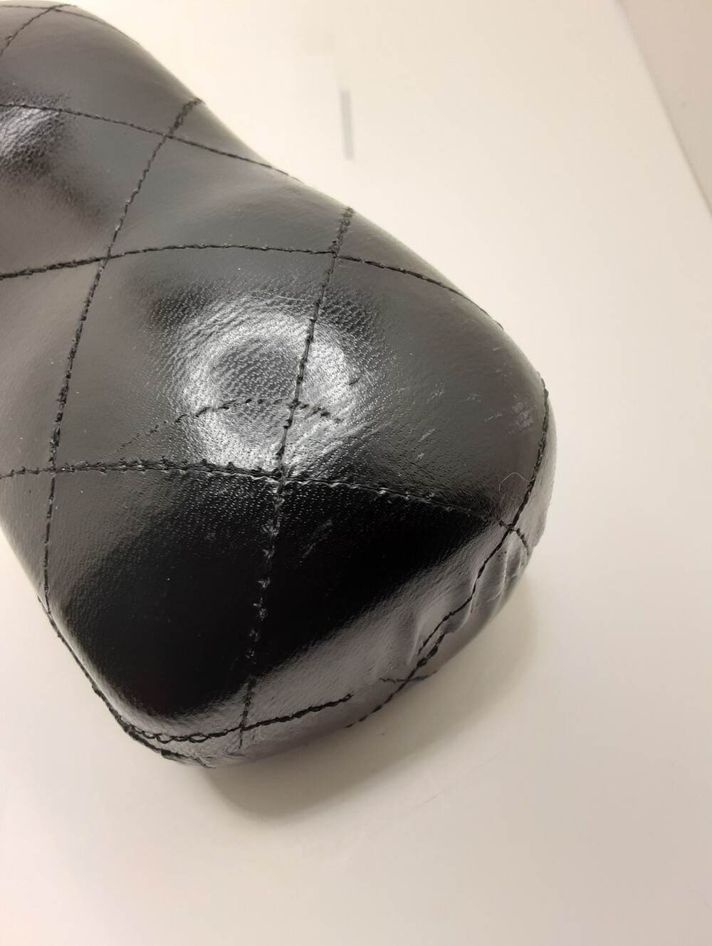CHANEL Large Sunglass Case - Picture 5 of 13